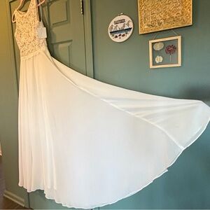 Lotus Threads NY Wedding Dress Lace Chiffon Size 8 Boho Bridal Sample